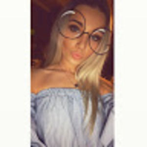 Meet your Posher, Emma